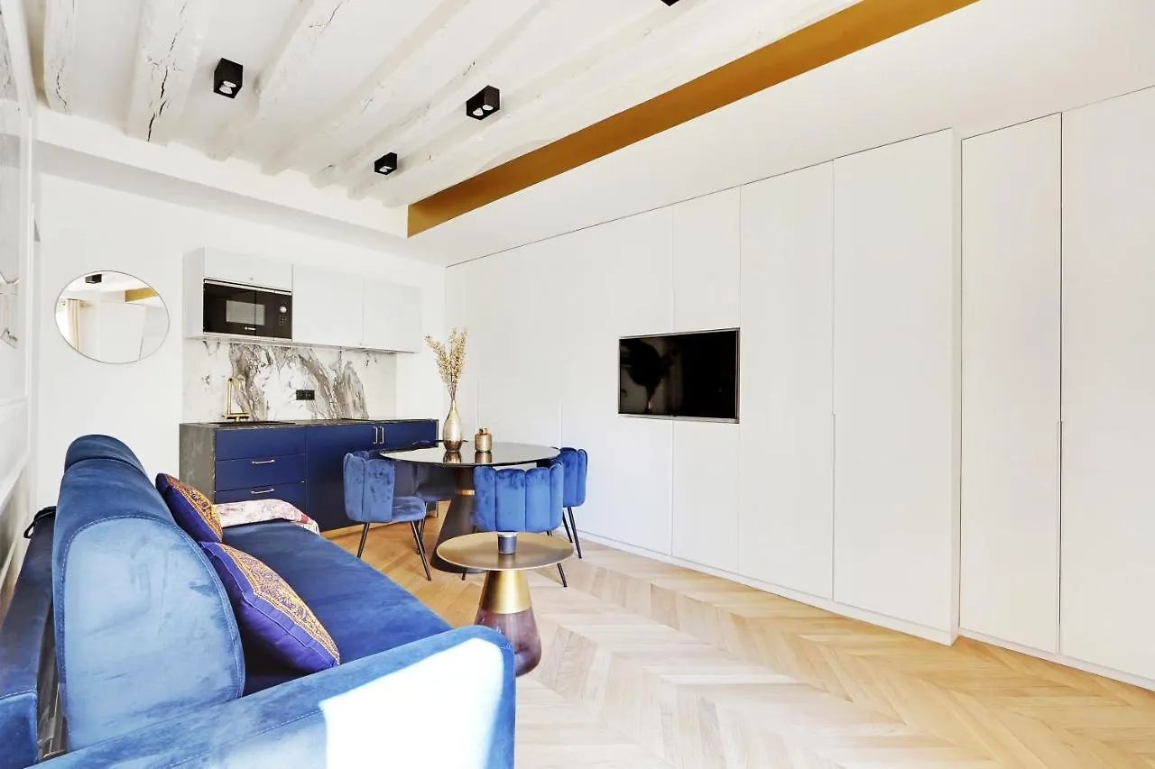 Pick A Flat'S Apartment On Rue Montorgueil Paris
