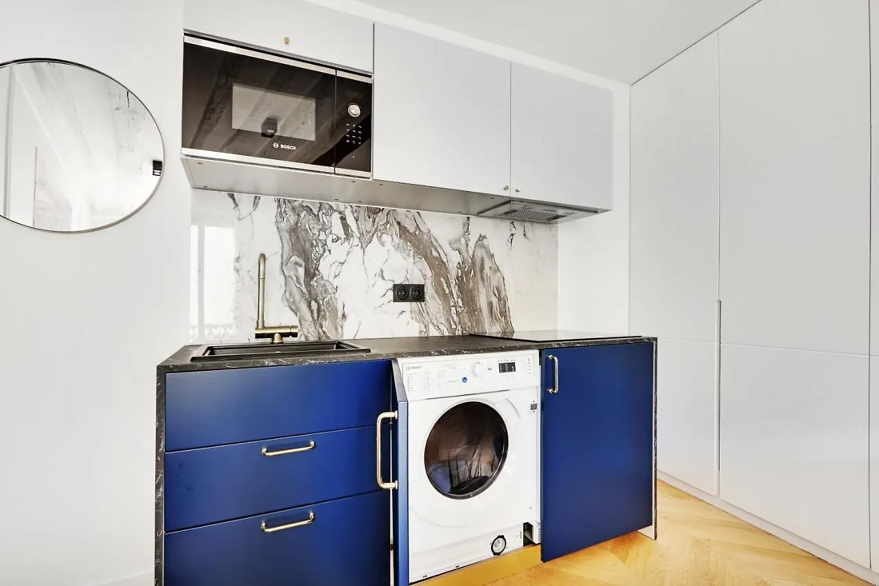 Pick A Flat'S Apartment On Rue Montorgueil Paris France